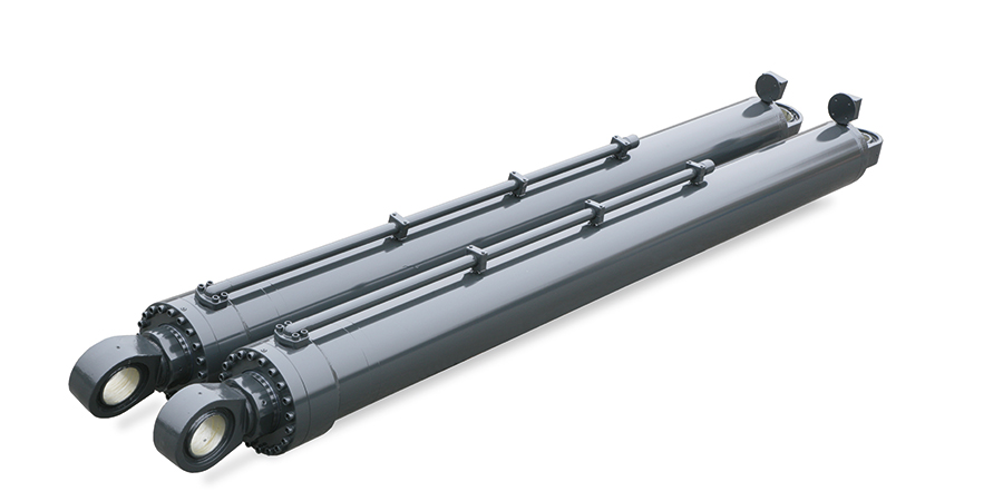  Double acting hydraulic cylinders with strokes up to 12 m